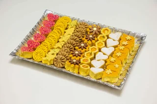 شیرینی خونگی دیس 30*20 قلب مهربان
